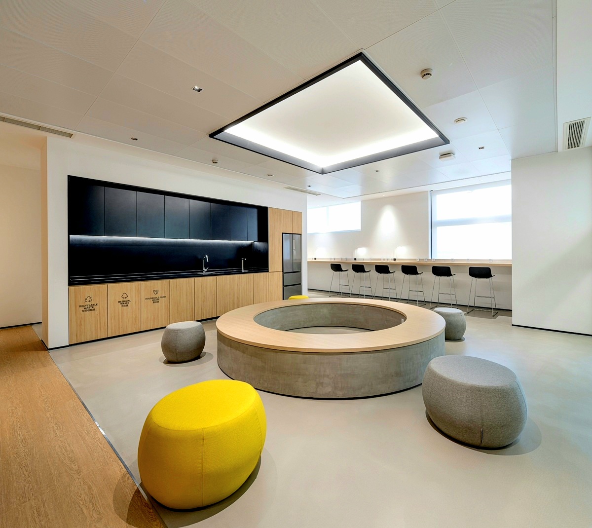 辦公室設(shè)計(jì).jpg 辦公室設(shè)計(jì).jpg